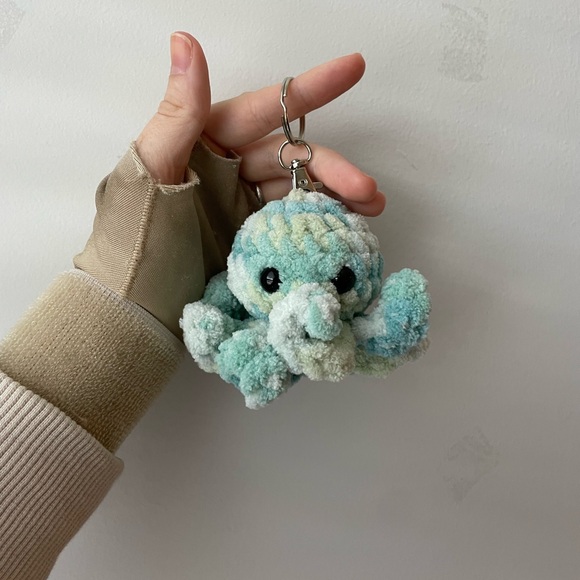 Crochet Octopus Keychain - Picture 3 of 5